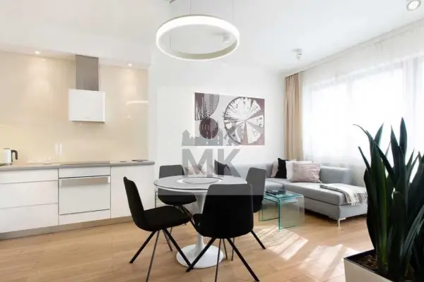 małopolskie, Kraków, Kraków-Krowodrza, Krowodrza, Wrocławska, Duży apartament z potężnym tarasem, 2010 r.