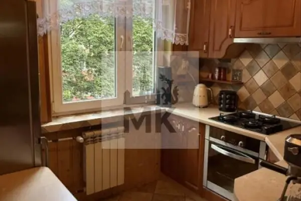 małopolskie, Kraków, Kraków-Nowa Huta, Nowa Huta, Obrońców Krzyża, 3 pokoje, osobna kuchnia, loggia, do wejścia